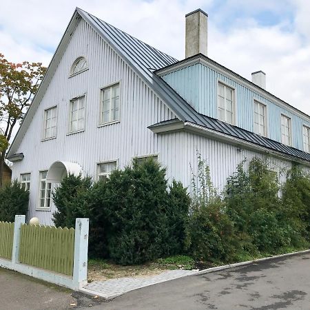 Villa Wesenbergh Rakvere Buitenkant foto