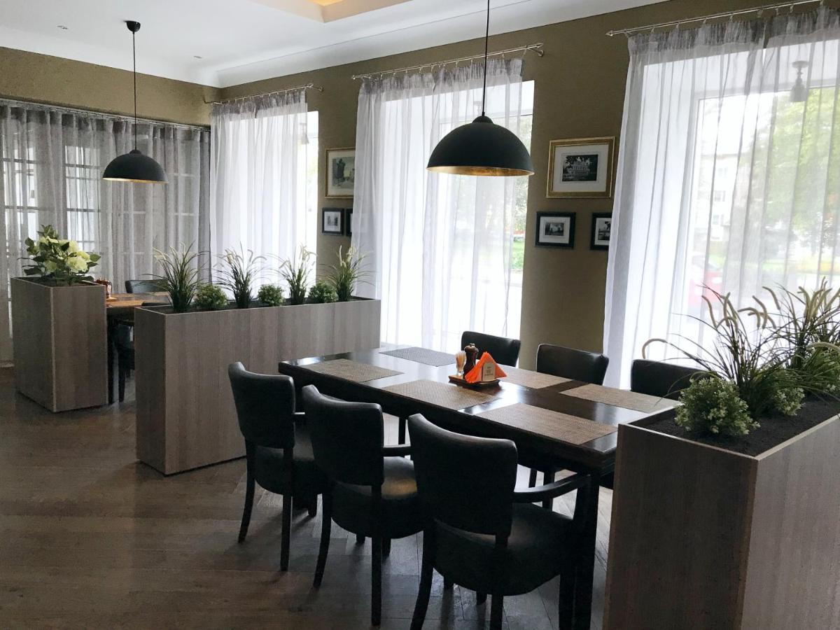 Villa Wesenbergh Rakvere Buitenkant foto